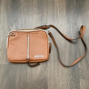 Kenneth Cole Reaction Brown Messenger Bag